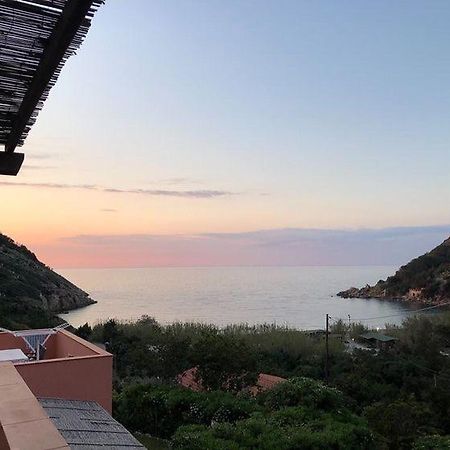 Appartamento A Due Passi Dal Mare Nisporto Exterior foto